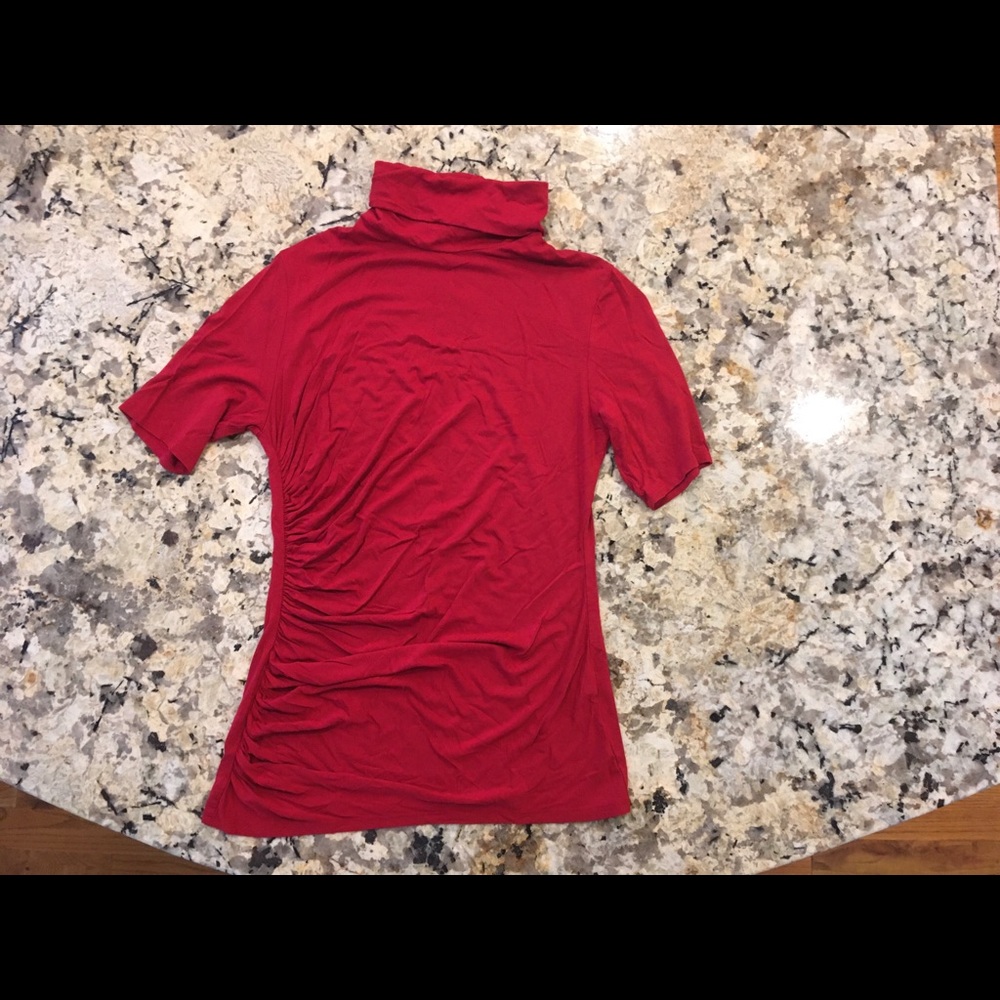 New York & Company Turtleneck shirt red